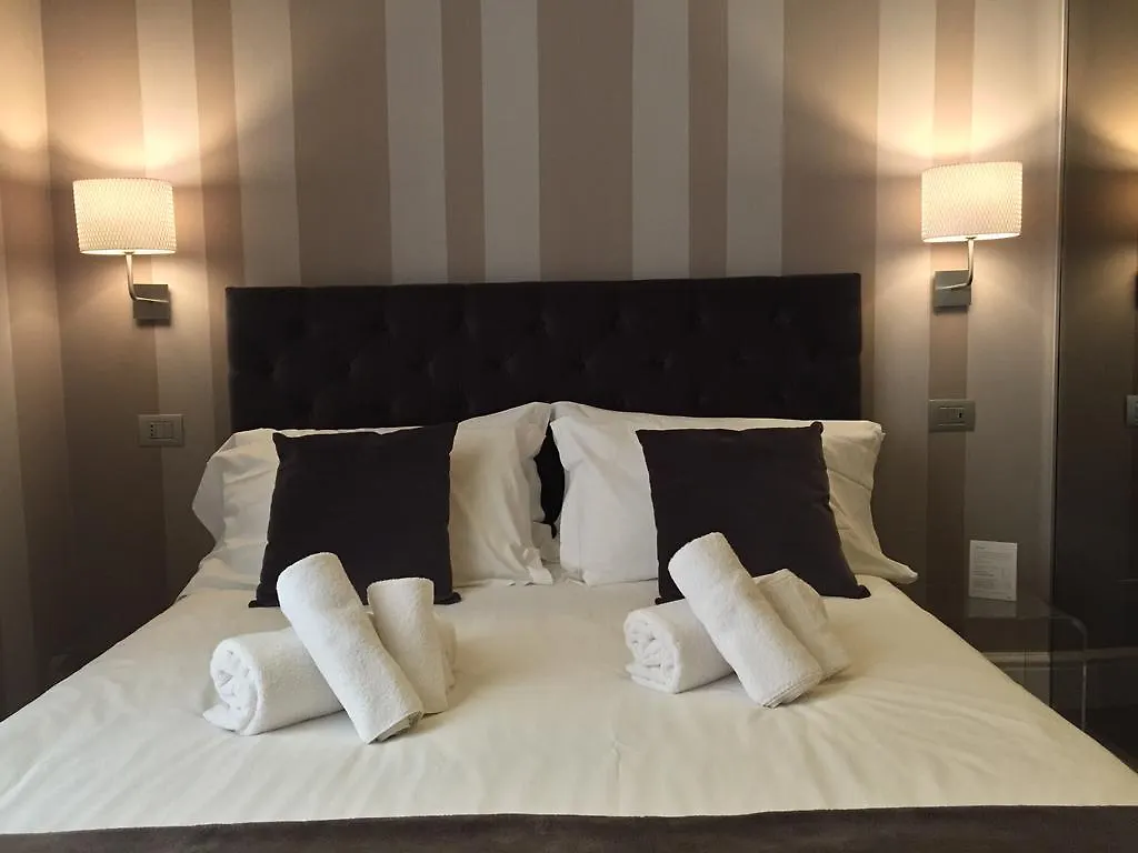 29 Venti Luxury Hotel Palermo 3*,